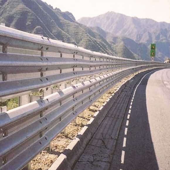 三波護(hù)欄板